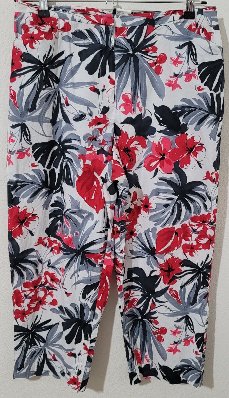 Ilyza Red Black White Floral Ankle Length Pants 12 Lightweight Flat Front